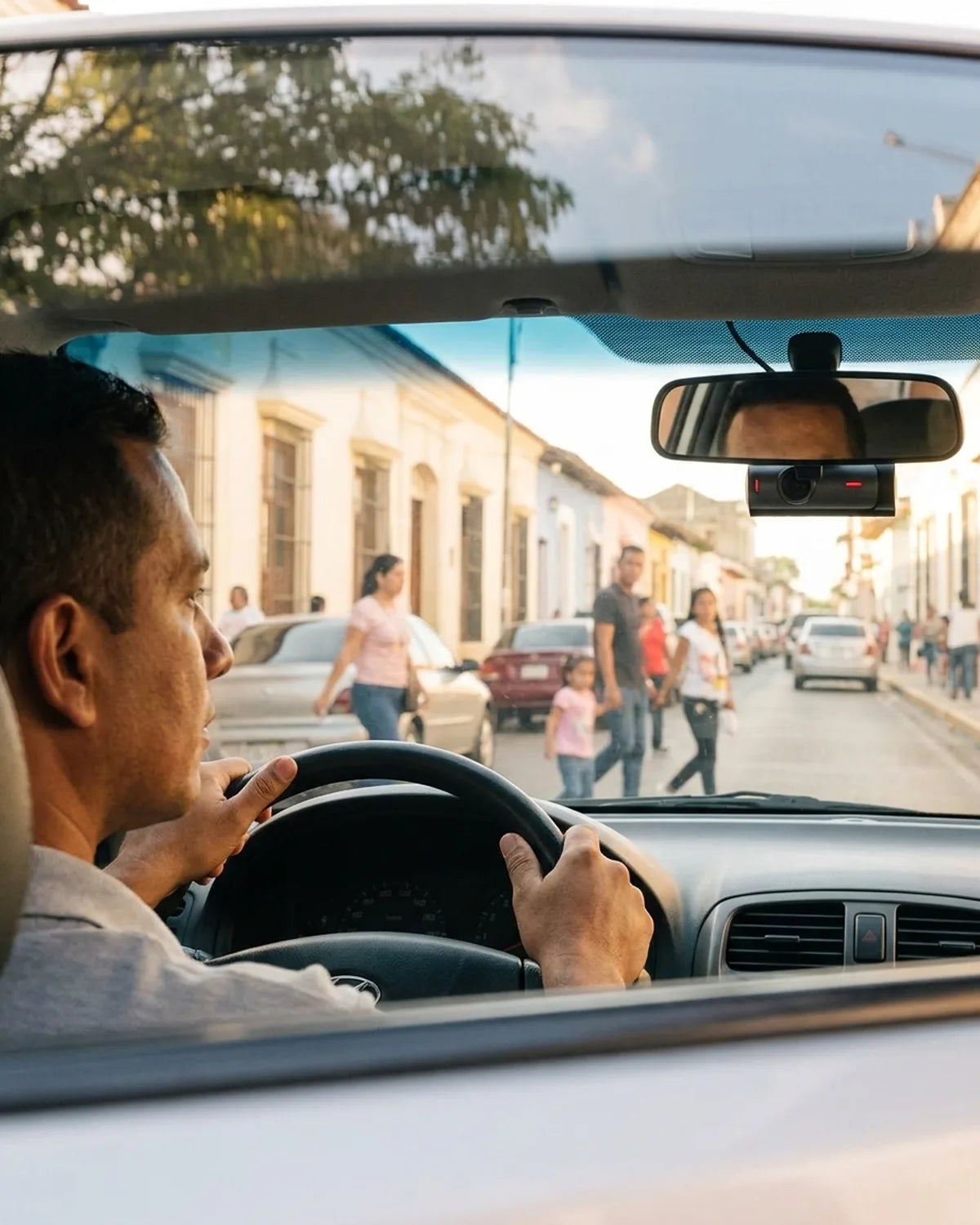 No es tu celular <em>armado con cinta</em>.